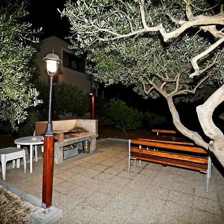Vakantiehuis Manora Guest Pool House