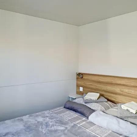 Vakantiehuis Manora Guest Pool House *