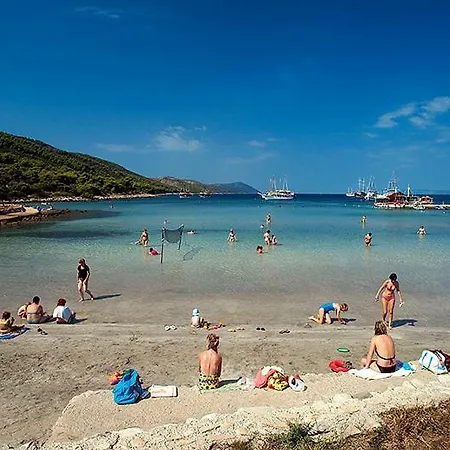 Vakantiehuis Manora Guest Pool House *