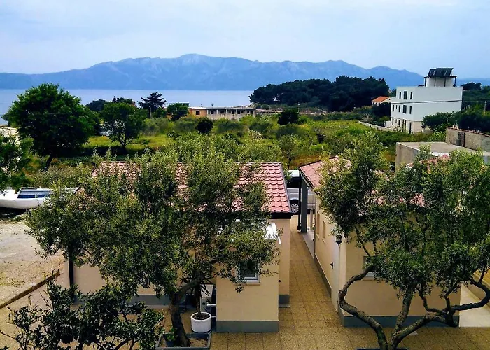 بيت للعطل Manora Guest Pool House Sućuraj