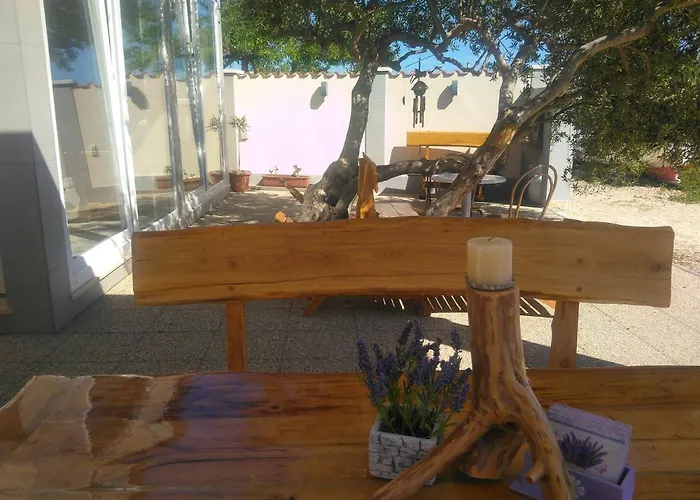 Manora Guest Pool House بيت للعطل
