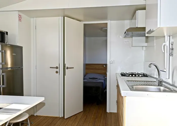 Manora Guest Pool House بيت للعطل *