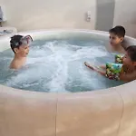 Manora Guest Pool House Vikendica