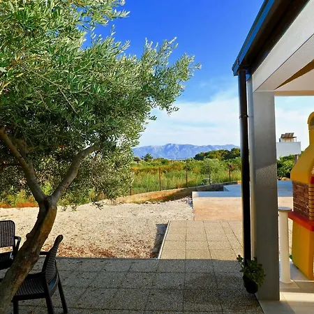 Manora Guest Pool House Tatil Evi