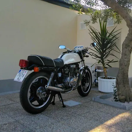 Manora Guest Pool House Σπίτι διακοπών Sućuraj