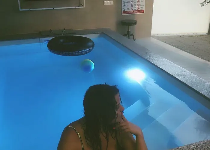 Manora Guest Pool House *