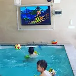 Manora Guest Pool House Sućuraj